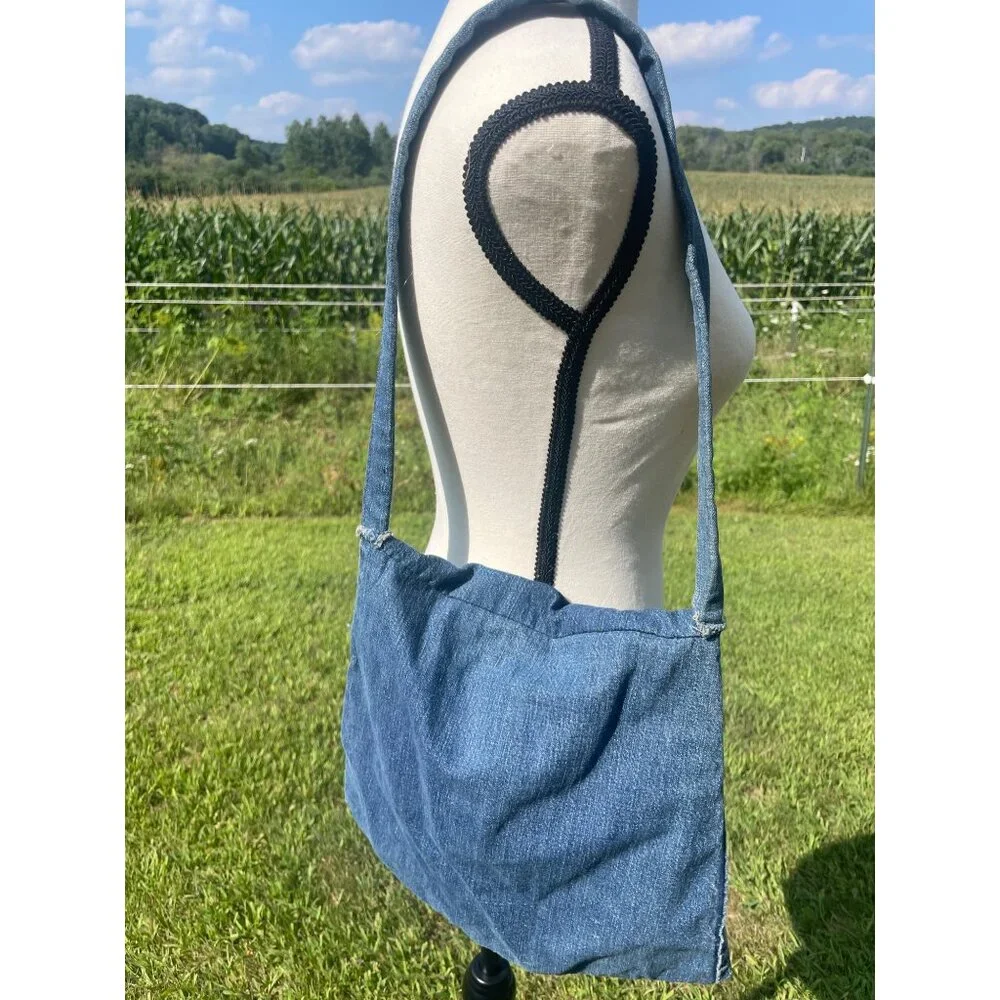 Vintage Handmade Denim Shoulder Bag With Heart & Bird Embroidery - Picture 4 of 4